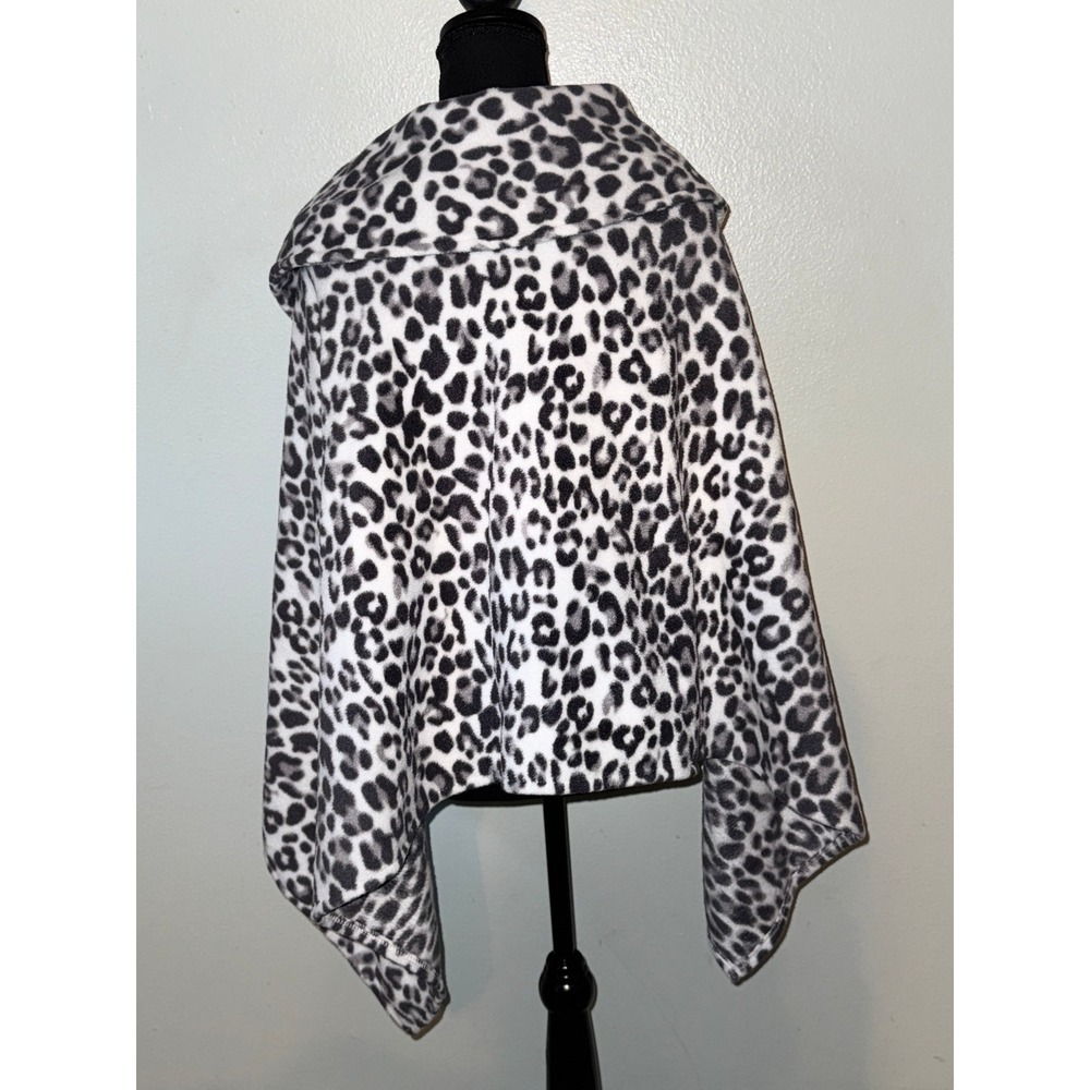 Le Moda Fleece Cape Leopard Print Button Front Co… - image 2